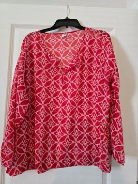 Old Navy shear long sleeved top